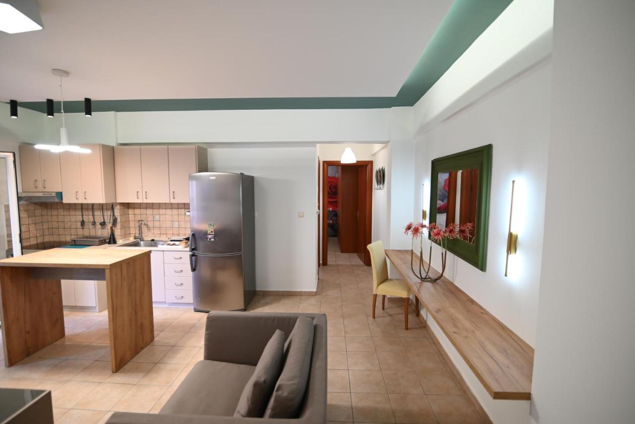 The Whole Packet A4 Center With Parking Apartment Larissa Ngoại thất bức ảnh