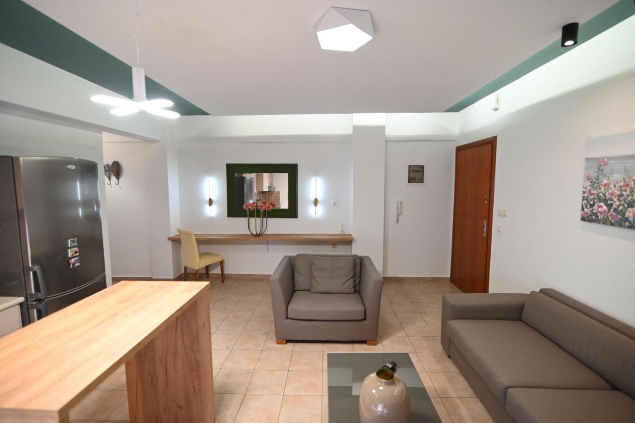 The Whole Packet A4 Center With Parking Apartment Larissa Ngoại thất bức ảnh