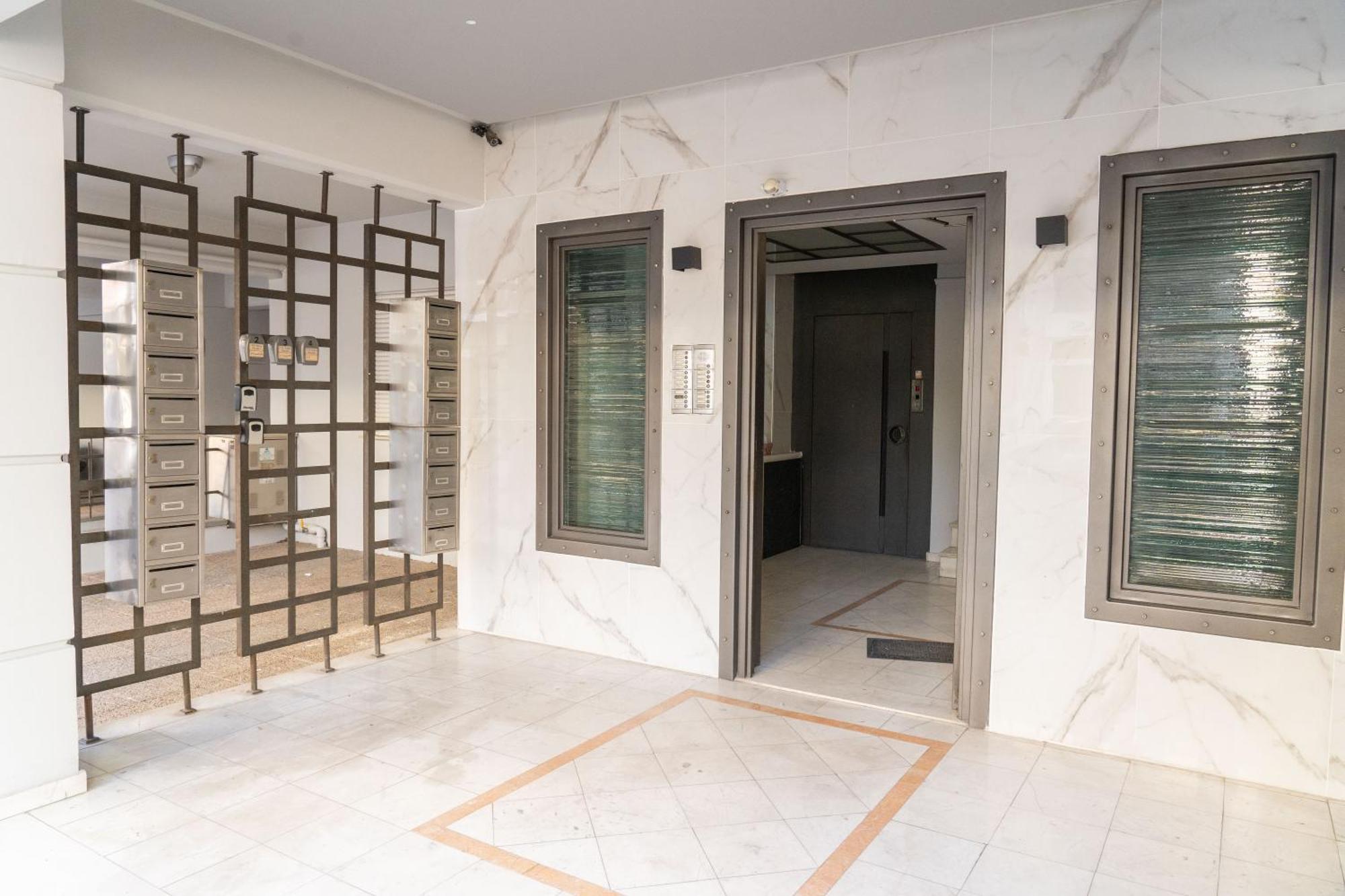 The Whole Packet A4 Center With Parking Apartment Larissa Ngoại thất bức ảnh